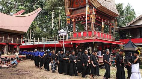 Media Budaya Indonesia Mengenal Tradisi Budaya Upacara Rambu Solo Toraja