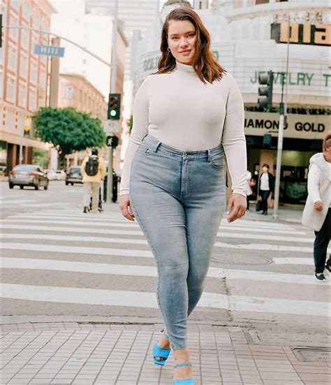 Tara Lynn Measurements Height Weight Age Bra Size Plus Size Models Ubergossip