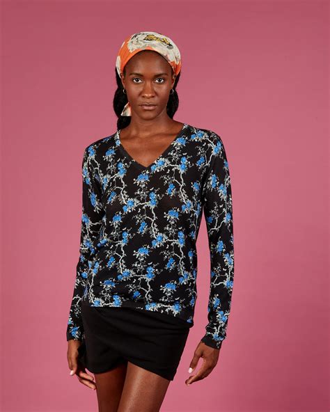 floral print v neck jumper col 147 in bed with you