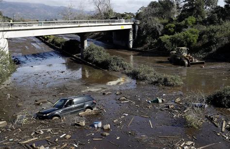 Update 17 Dead In California Mudslides More Than A Dozen Missing
