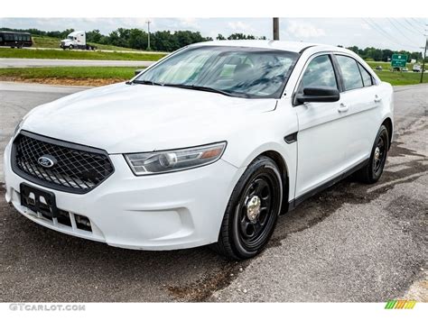 2013 Oxford White Ford Taurus Police Interceptor Awd 142616146 Photo