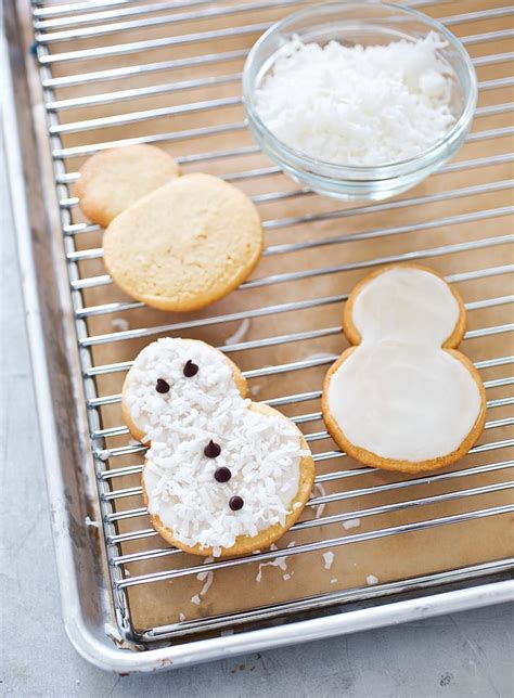 Snowmen Christmas Cookies Cookie Recipes Popsugar Food