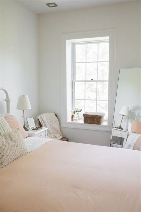 Use Proper Feng Shui For A Mirror Facing The Bed Feng Shui Bedroom Bed Feng Shui
