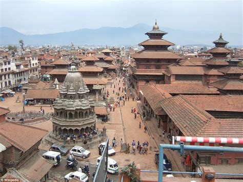 Nepal Earthquake Reduces The Countrys Iconic Landmarks To Rubble