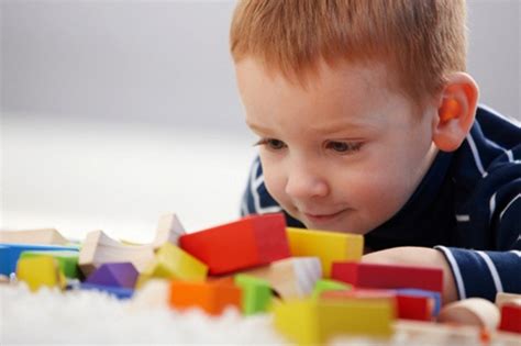 خصوصیات کودکان اوتیسم