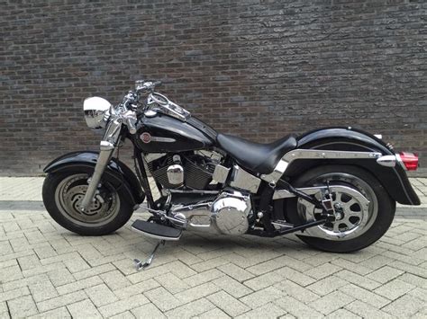 The average harley davidson fatboy weighs 694 lbs. Harley-Davidson Fatboy - 2006 - Catawiki