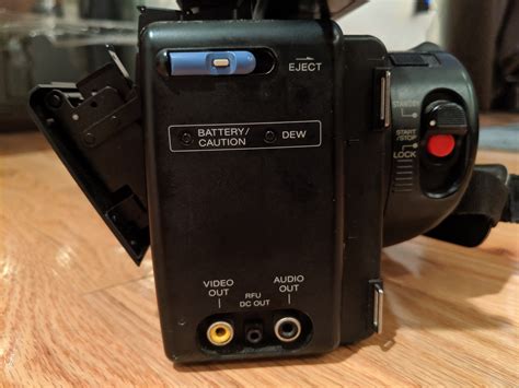 Connecting Old 8mm Camcorder To Modern Tv Video Cassette Tape Ask Metafilter