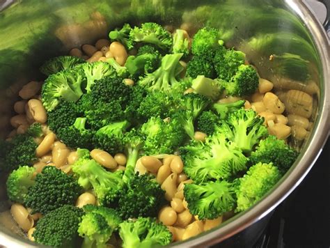 My Adventures Testing 1000 Vegan Recipes Tuscan White Beans And Broccoli