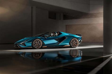 Lamborghini Will Hybridize Its Entire Lineup By 2025 Introduce A Pure