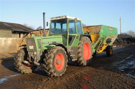 And this is why we are the no. Traktor Fendt Farmer 311 LSA Turbomatik; Bergenhusen, Stap ...