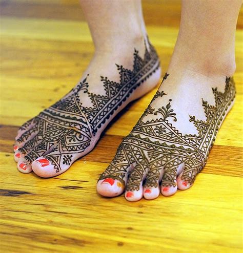 12 Feet Henna Designs That Are Beautiful For Weddings Desiblitz