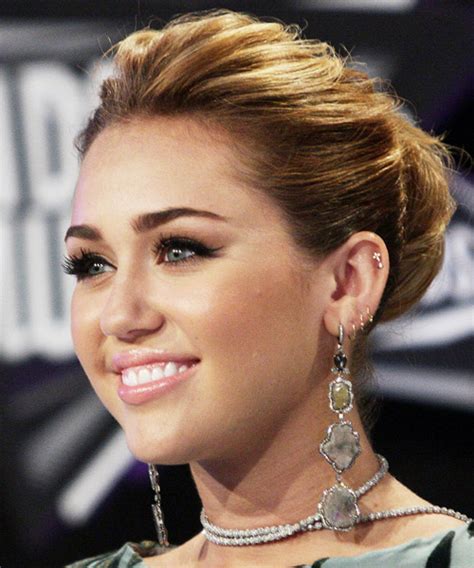 Best Celebrity Hairstyles Miley Cyrus Haircut