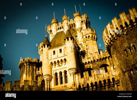 Butron Castle Gatika Biscay Spain Stock Photo Alamy
