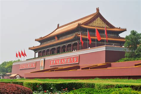 Tiananmen square, the landmark of capital city, is located at the center of beijing and the midpoint of chang'an avenue. Tiananmen Square - Plaza in Beijing - Thousand Wonders