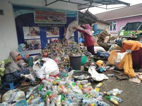 Sampah bukan Masalah, tetapi Sampah Membawa Berkah - Rumah Penulis