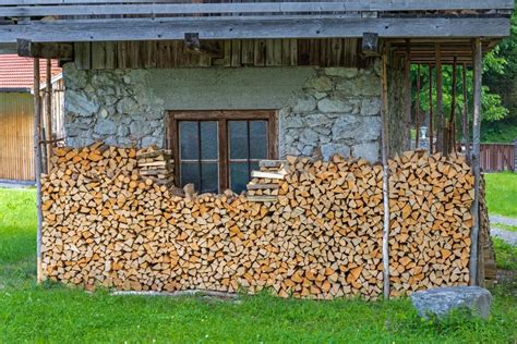 How To Stack Firewood With Or Without Racks 5 Easy Methods