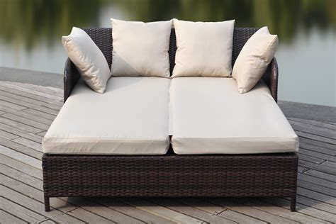 Safavieh August Outdoor Contemporary Daybed With Cushion