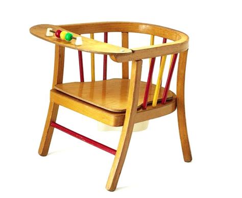 Achetez des chaises en pailles, des chaises en bois ou des chaises pour enfant d'occasion. Chaise Bois Pot d'occasion | Plus que 4 à -75%