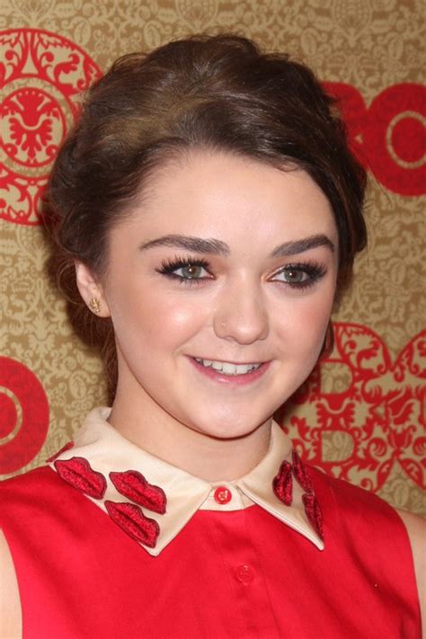 Maisie Williams Hairstyles And Hair Colors Steal Her Style