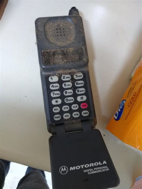 Found An Old Motorola Flip Phone Under A Wooden Drawer In My Apartment