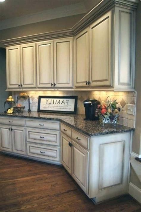 Beautiful Antique White Glazed Kitchen Cabinets Design