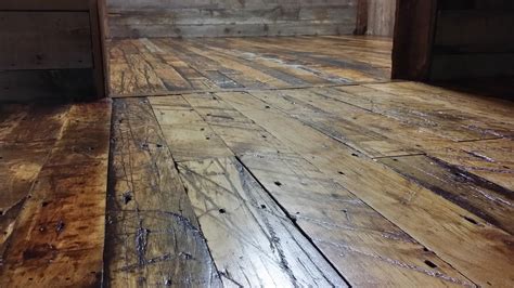 Rustic Wood Flooring Reclaimed Wood Floors Ideal For Any
