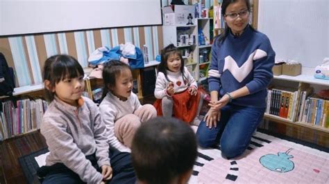 Las Madres Chinas Se Organizan En Equipo Para Que Sus Hijos Tengan Una