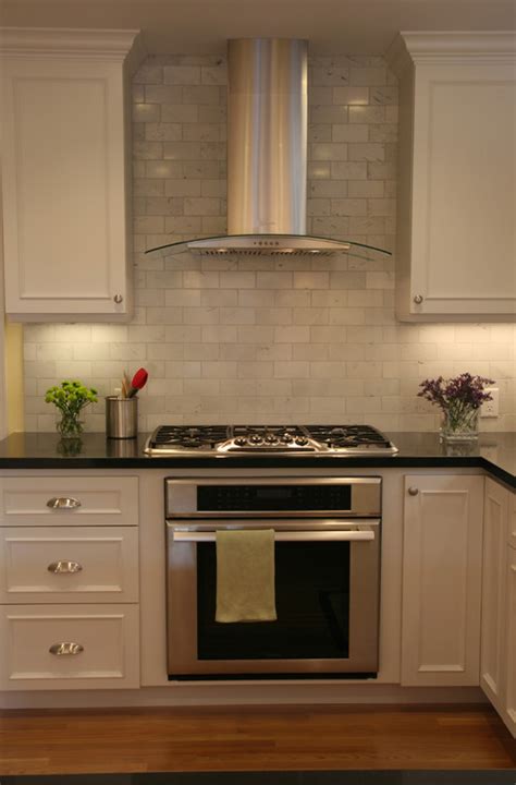 I am looking to install a wall oven under a cooktop. GE Monogram vs. Thermador 36 Inch Gas Cooktops (Reviews ...