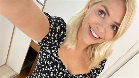 This Mornings Holly Willoughby Surprises In Daring Thigh Split Dress Hello