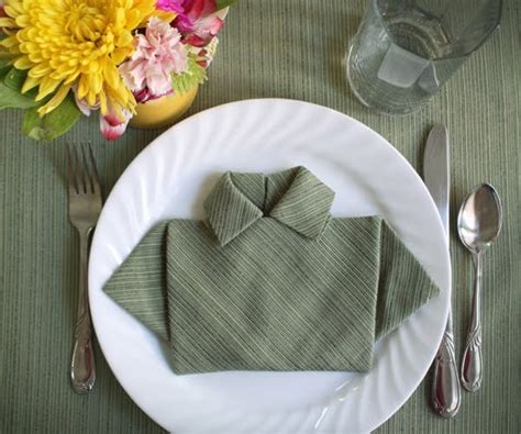 6 Ridiculously Simple Napkin Folding Ideas You Cant Screw Up Photos