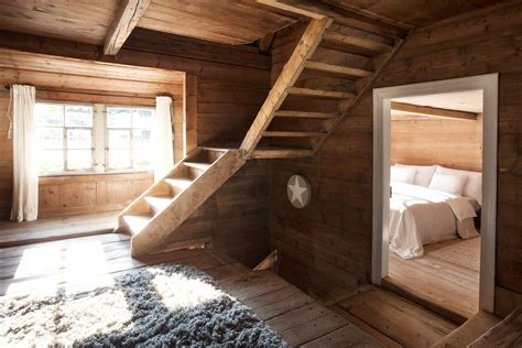 Wir sind für dich da, überall, zu jeder zeit und auf allen relevanten channels und endgeräten. HAUS IM GLÜCK | bed & breakfast | Altes landhaus, Haus ...