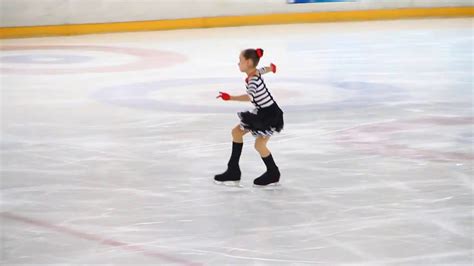 Камила валиева упала с тройного акселя на чемпионате россии. Камила Валиева, показательные выступления, Мемориал ...