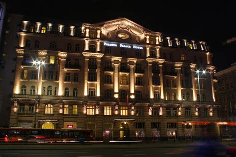 Polonia palace hotel, warszawa centralna tren i̇stasyonu ve złote tarasy alışveriş merkezi'ne yalnızca 350 metre mesafededir. WARSAW, POLAND: Polonia Palace Hotel