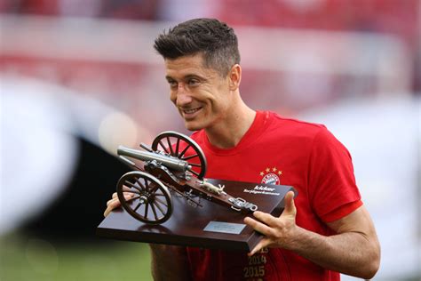 Stay up to date with soccer player news, rumors, updates, social feeds, analysis and more at fox sports. Robert Lewandowski - "Lewy" - ronaldo.com