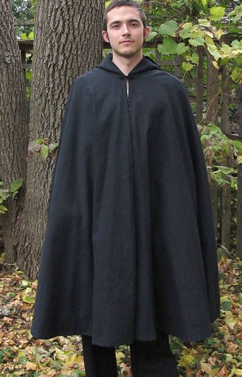 I Like The Length Of This Cloak Reference Mens Cloak Mens Cape Hooded Cloak Hooded Cape