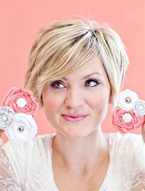35 Perfect Short Pixie Haircut Hairstyle For Plus Size Women