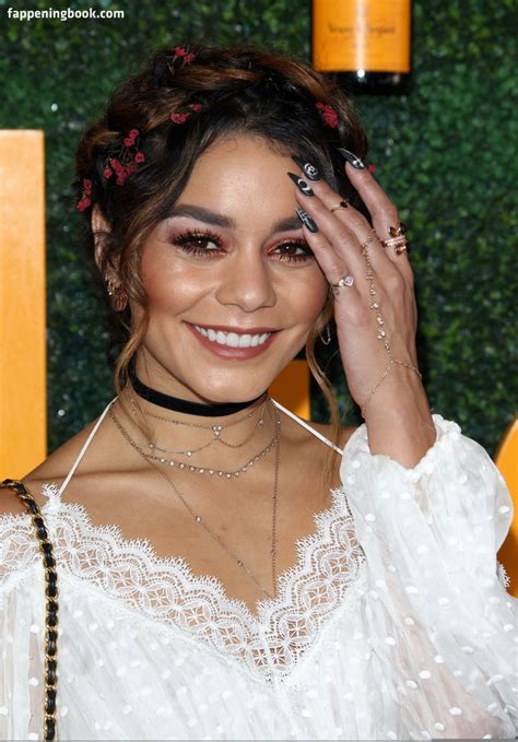 Vanessa Hudgens Nude Sexy The Fappening Uncensored Photo