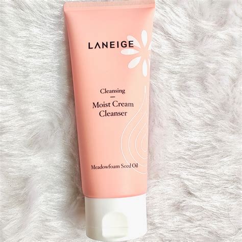 The package is so pretty, and laneige cleansing foam is a good value for money.good ! Laneige Moist Cream Cleanser Review