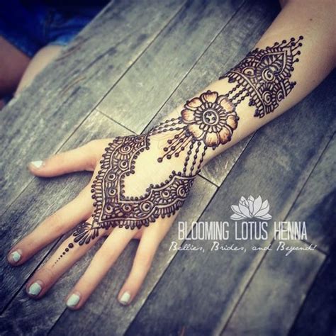 Latest Arabic Mehndi Designs Collection 2022 2023 For Hands Feet
