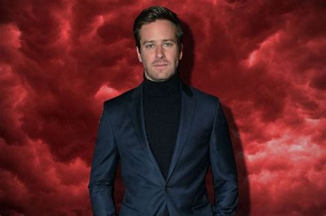 — abigail (@crabisnails) january 22, 2021. Armie Hammer sull'orlo del precipizio? - Ciak Magazine