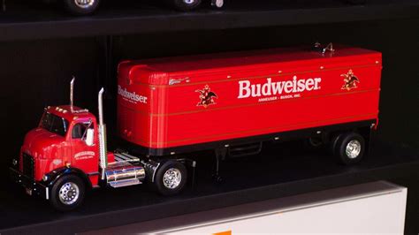 Budweiser Scale Model Truck And Trailer J251 The Eddie Vannoy