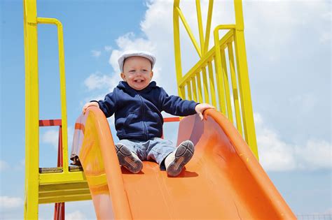 6 Steps To Keeping Your Child Safe On The Playground Froddo
