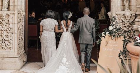 10 Modern Ways To Walk Down The Aisle At Your Wedding