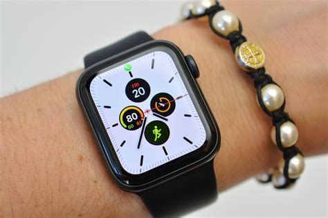 Free shipping on selected items. Apple Watch Series 5 review: A better, more independent ...