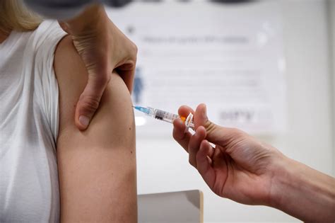 Helse, Influensa | 23.000 har tatt influensavaksine i apotek
