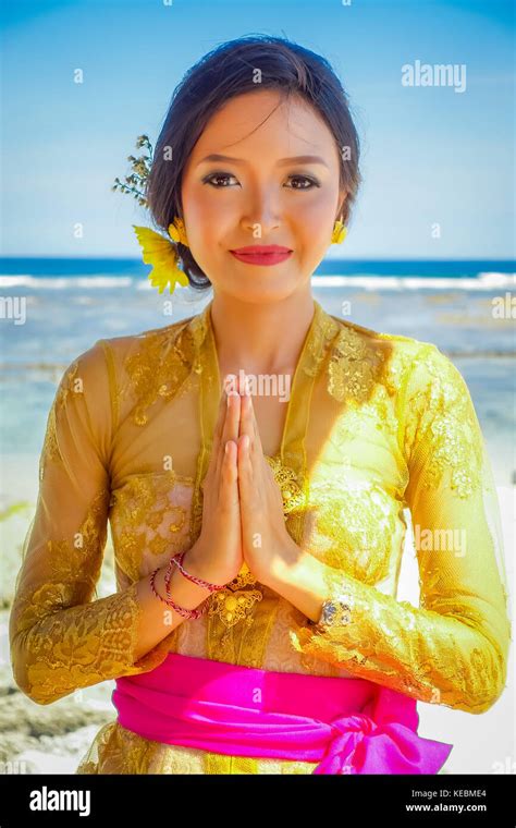 Bali Indonesia March 11 2017 Beautiful Woman In Thai Traditional