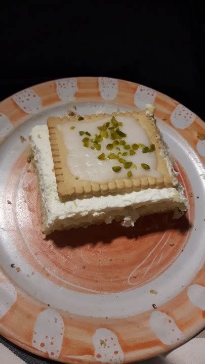 Der kuchen sollte meiner meinung nach anders genanntt werden, da die hauptzutaten nicht aus keksen bestehen. Zitronen - Butterkeks - Kuchen von sanne-5 | Chefkoch.de