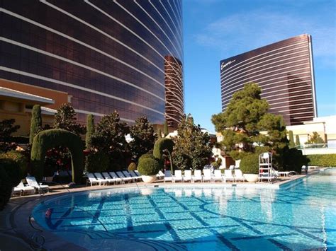 Pool At Wynn Picture Of Encore At Wynn Las Vegas Las Vegas Tripadvisor