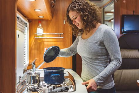 A Guide To Easy Cooking In An Rv Kirkland Rv Sales