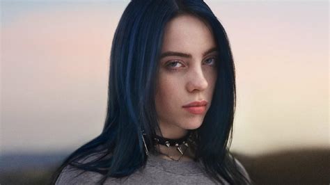 The world's a little blurry, the new documentary about her rise. boggieboardcottage: Billie Eilish 2020 Tour Pics